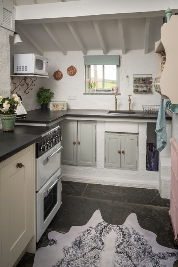 aphrodite-stone-cottage15